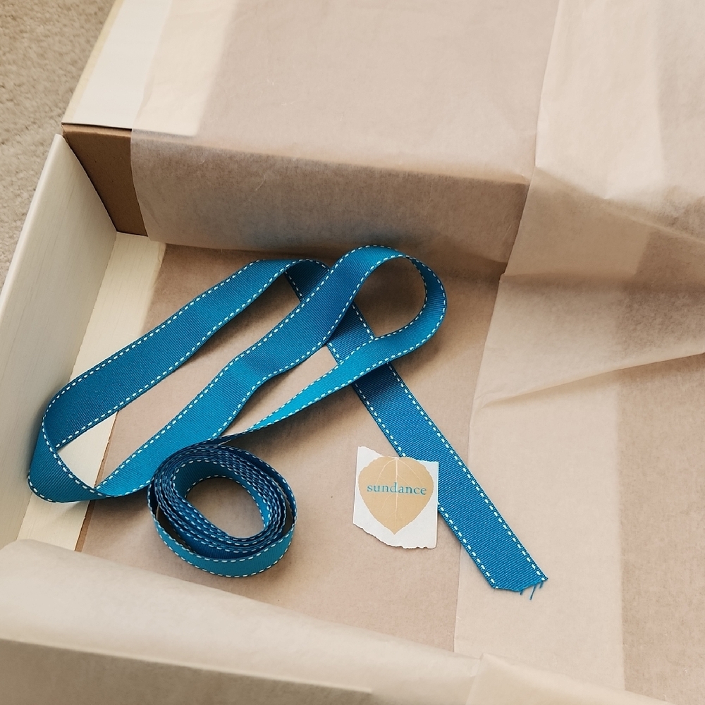 SUNDANCE Box Ribbon Tissue & Sticker - Picture 3 of 10
